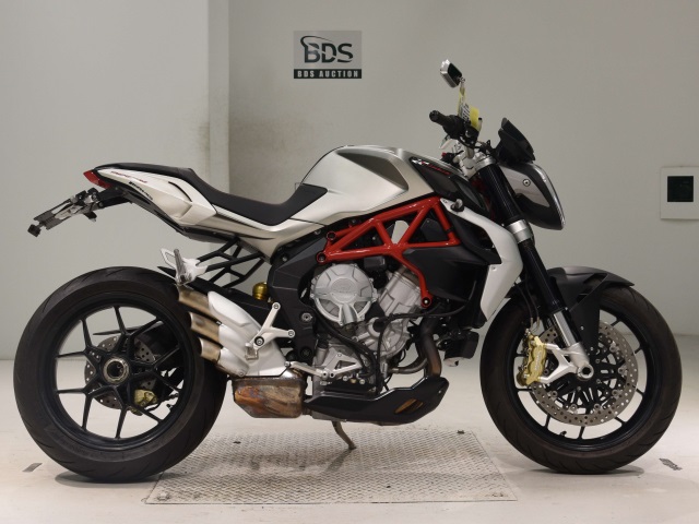 MV Agusta BRUTALE 800 2013