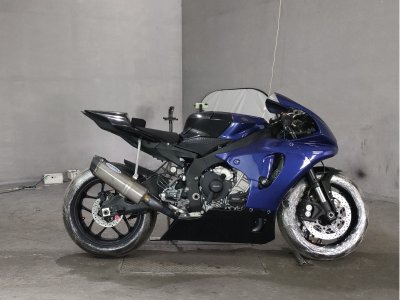 Yamaha YZF-R1