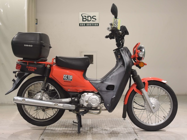 Honda CC110 CROSSCUB 2016