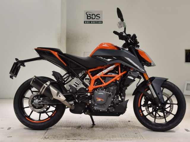 KTM 390 DUKE 2025