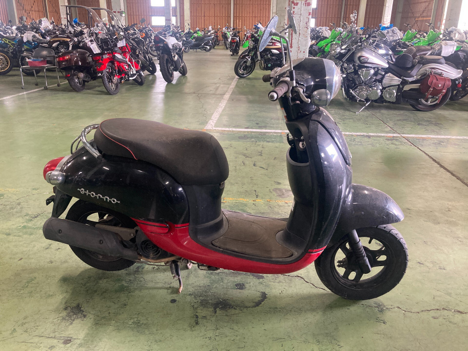 Honda GIORNO 2012