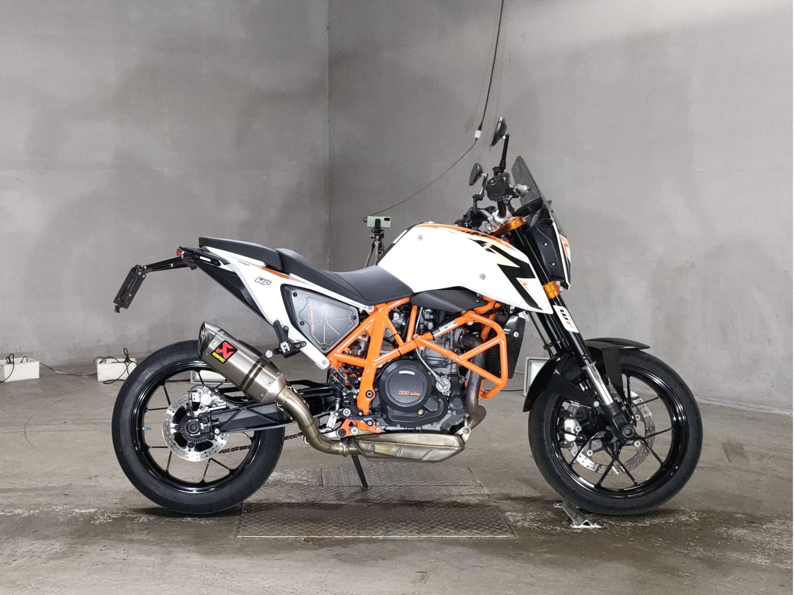 KTM 690 DUKE R 2013