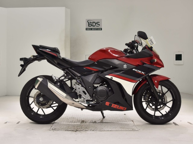 Suzuki GSX250R