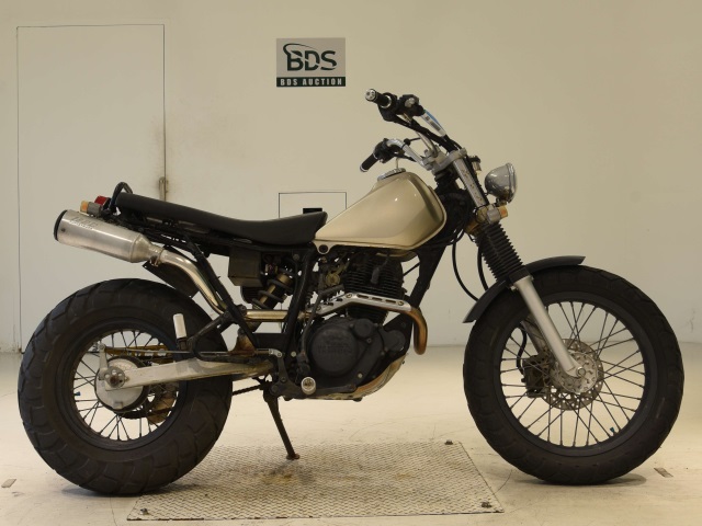 Yamaha TW200 2000