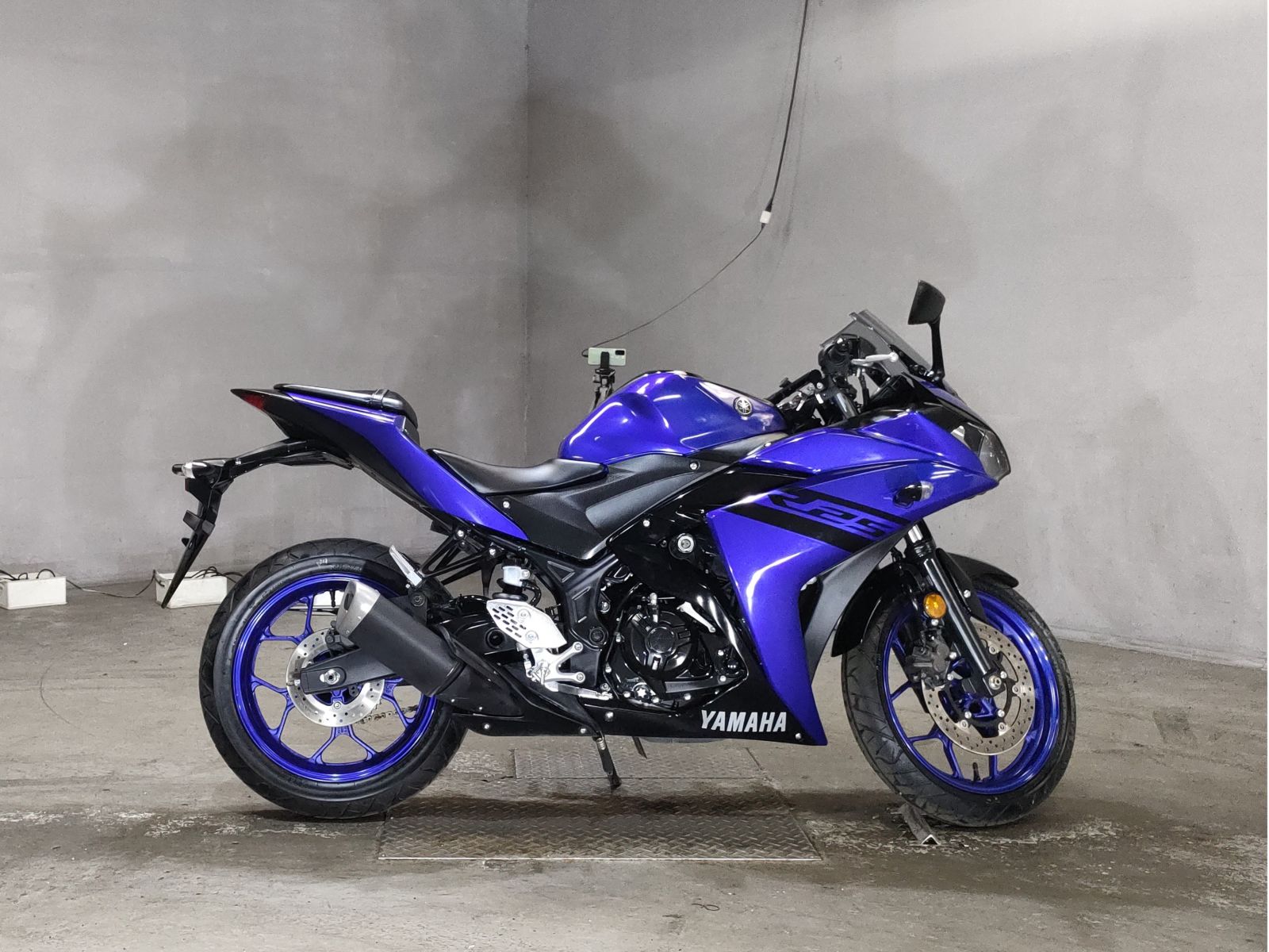 Yamaha YZF-R25 2018