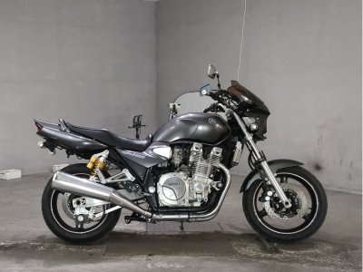 Yamaha XJR1300 2006