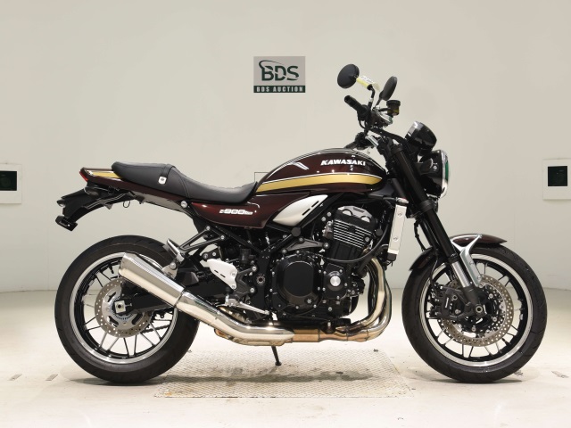 Kawasaki Z900RS 2025