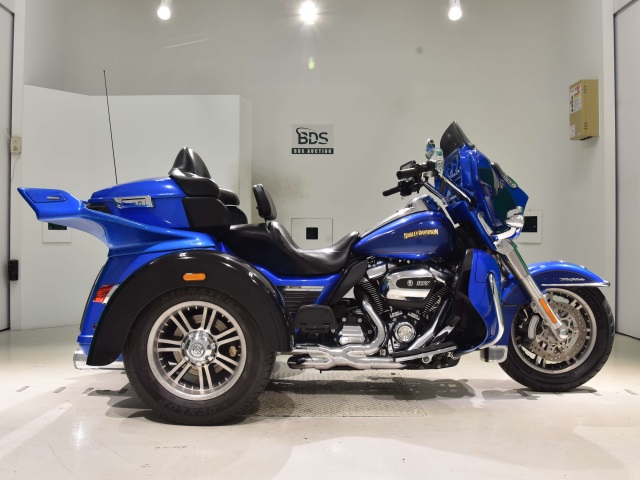 HD ELECTRA GLIDE FLHTCU1750 TRIKE 2016