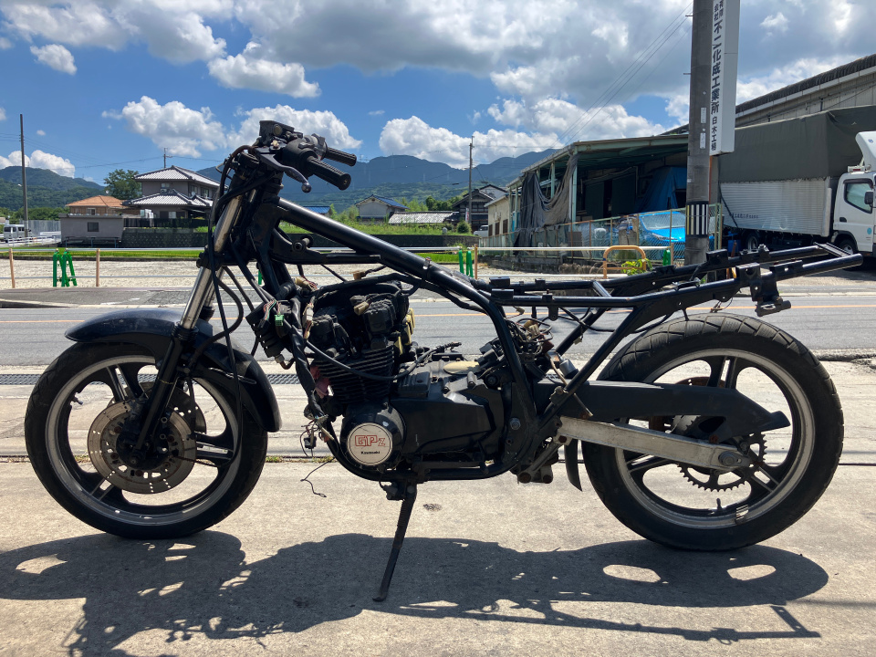 Kawasaki GPZ400F