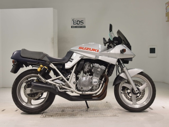 Suzuki GSX250S KATANA
