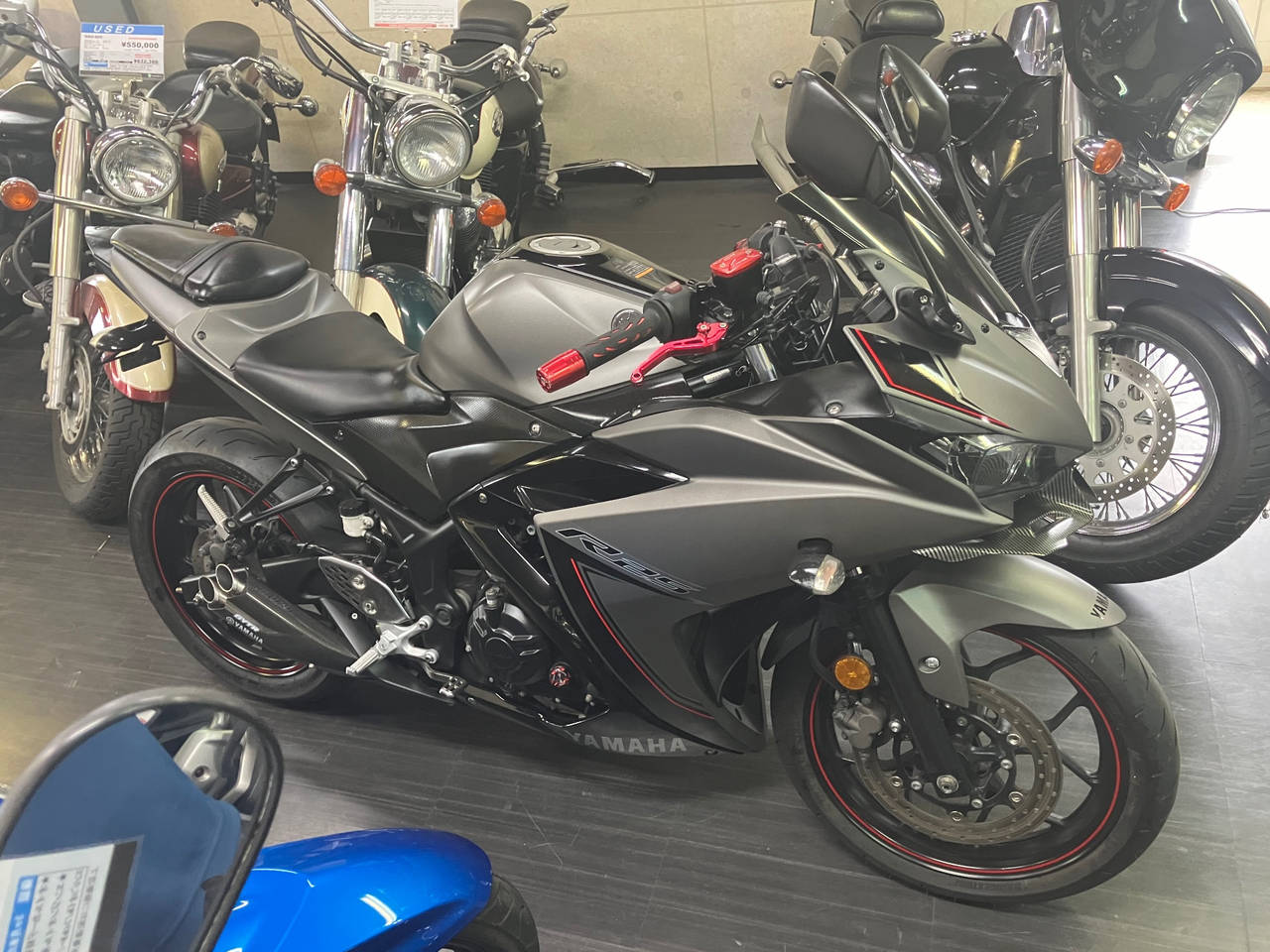 Yamaha YZF-R25 2016