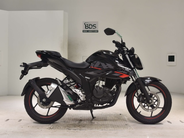 Suzuki GIXXER150