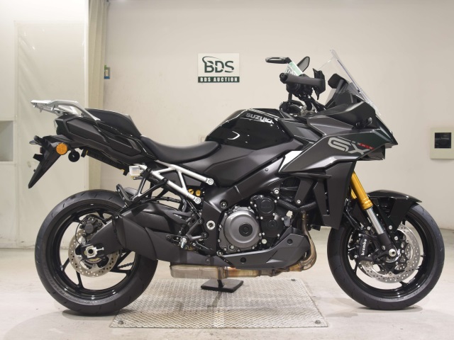 Suzuki gsx-s1000 gx 2025