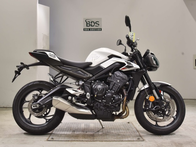 Triumph STREET TRIPLE R 2023
