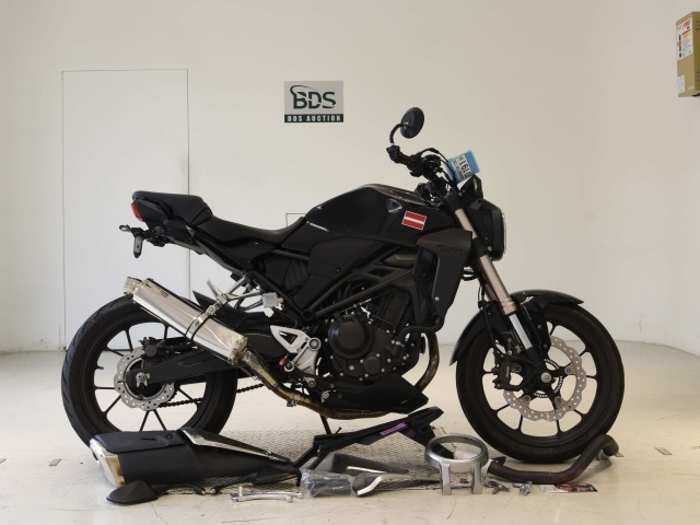 Honda CB250N 2019