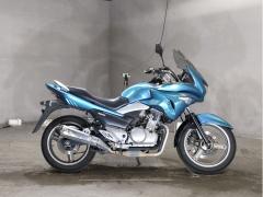 Suzuki GSR250S