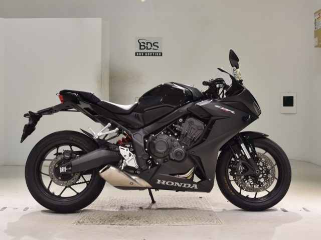 Honda CB650R 2023