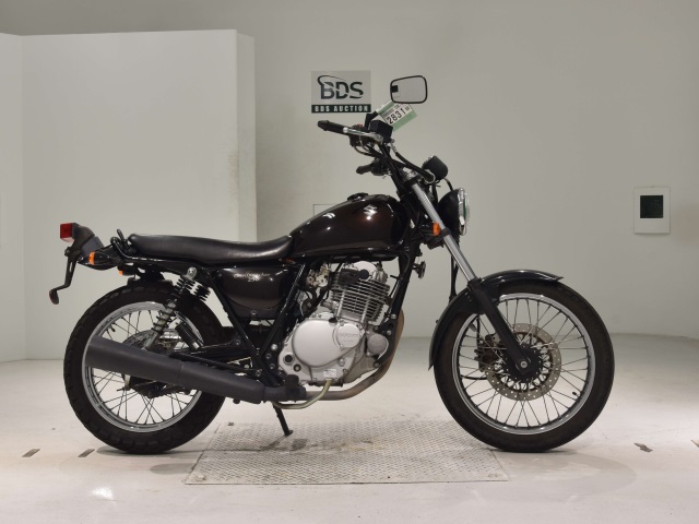 Suzuki GRASSTRACKER BIGBOY 2016