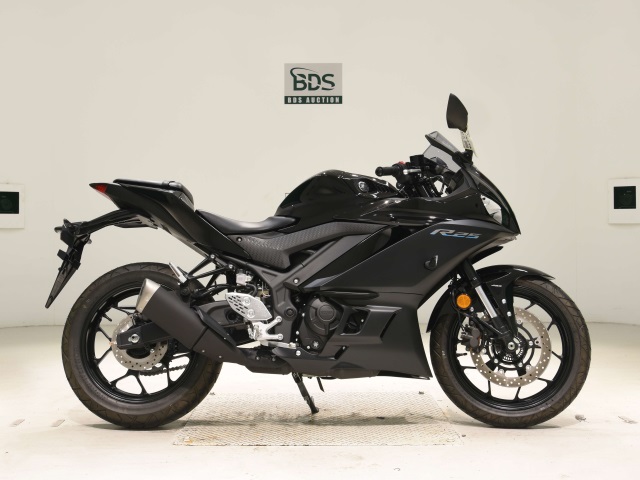 Yamaha YZF-R25A 2023