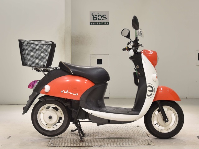 Yamaha E-VINO 2015