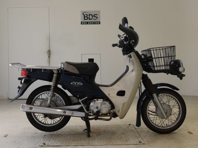 Honda C50 2012