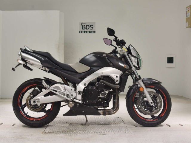 Suzuki GSR600 2007