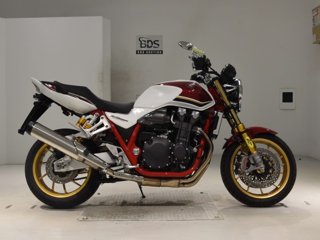 Honda CB1300SF 2024