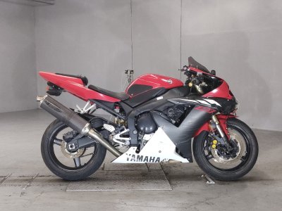 Yamaha YZF-R1