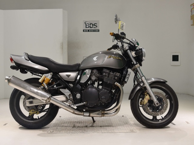 Suzuki GSX400 INAZUMA 2001