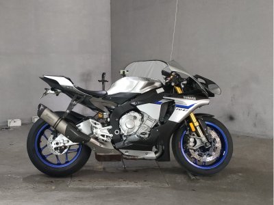 Yamaha YZF-R1M 2015