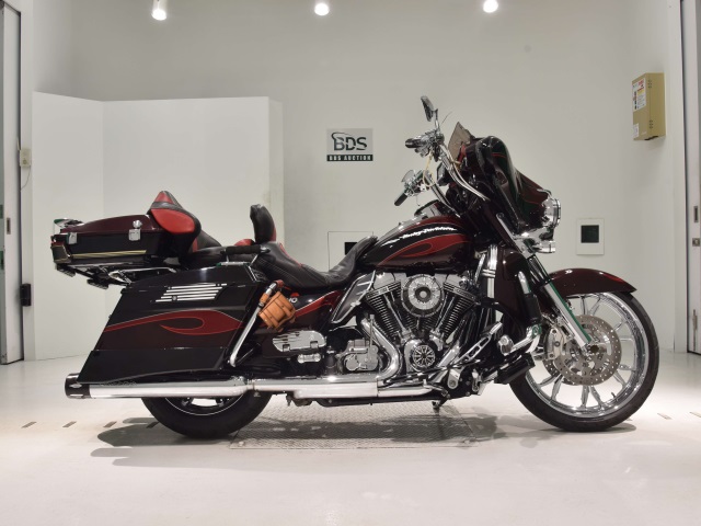 HD ELECTRA GLIDE FLHTCUSE1800 2013