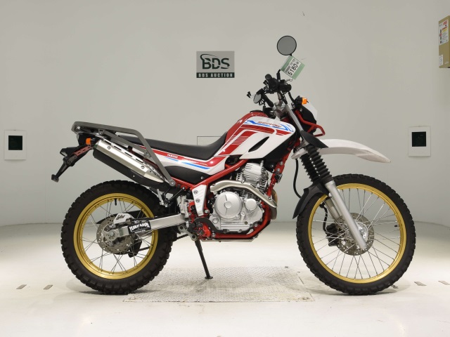 Yamaha SEROW XT250 2020