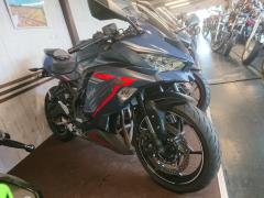 Kawasaki NINJA ZX-25R KRT 2022
