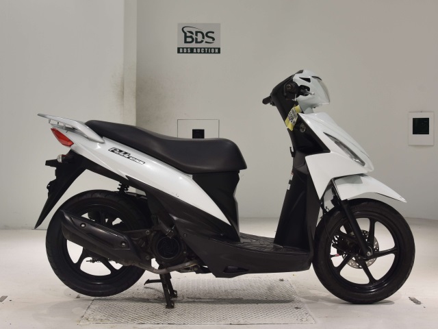 Suzuki ADDRESS V110