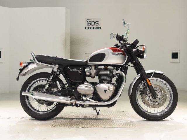Triumph BONNEVILLE T120 2016
