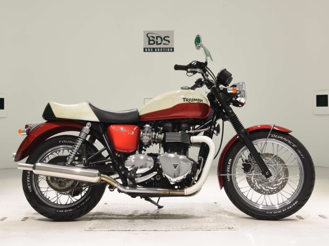 Triumph BONNEVILLE T100 2012