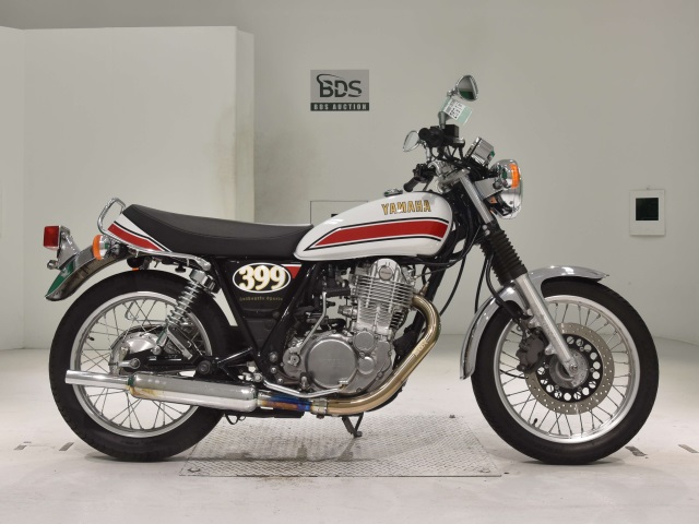 Yamaha SR400 2017