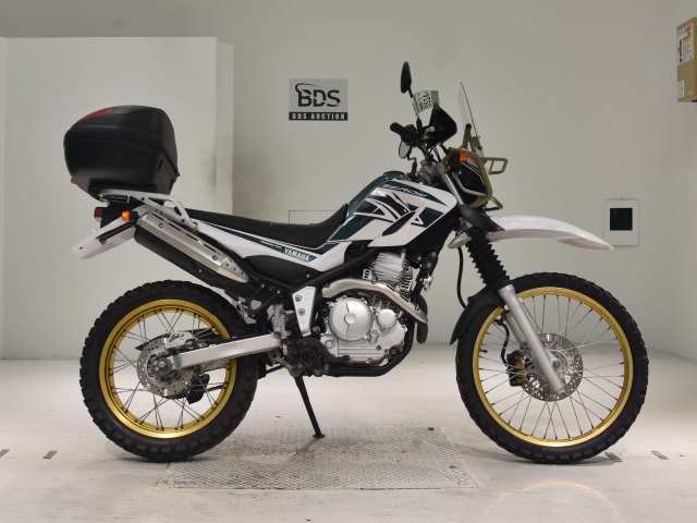 Yamaha SEROW XT250 2017