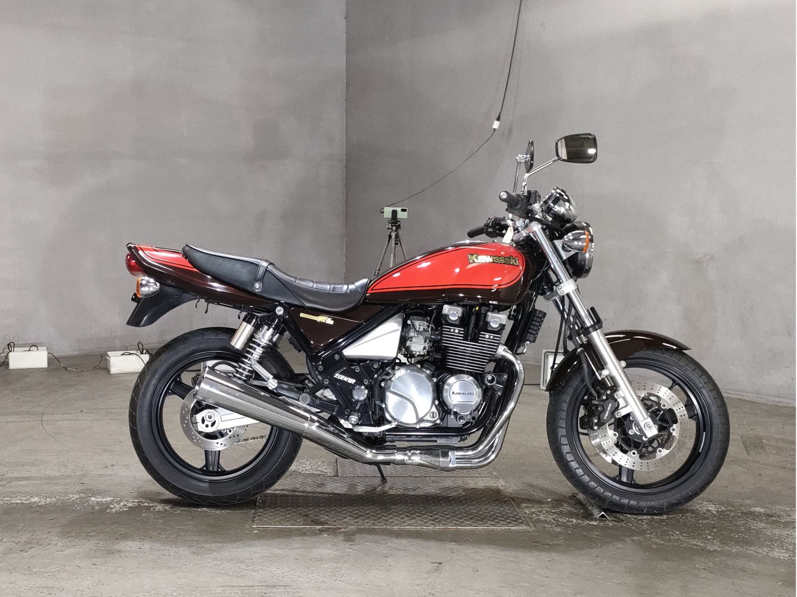 Kawasaki ZEPHYR400 2011