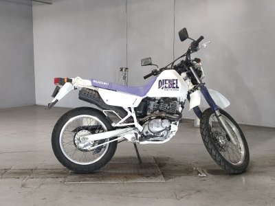Suzuki DJEBEL200