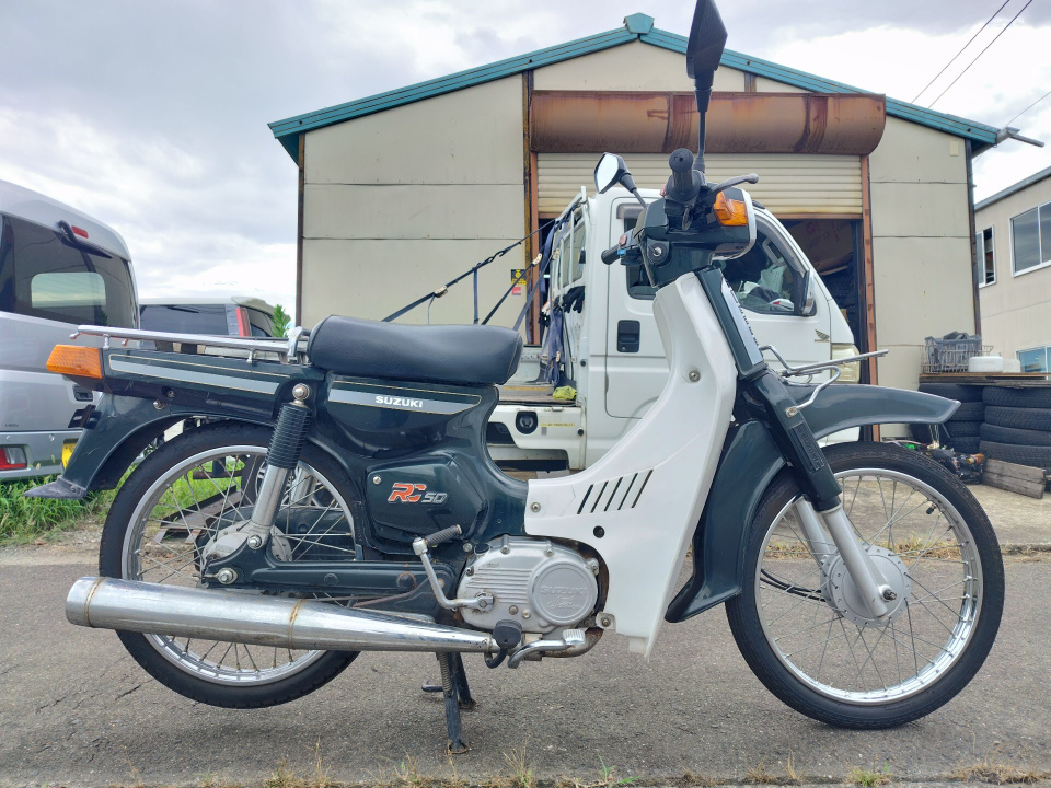 Suzuki RC50