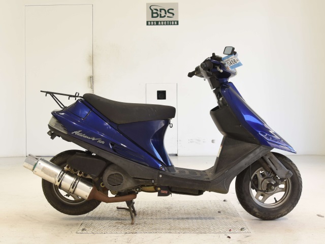 Suzuki ADDRESS V100