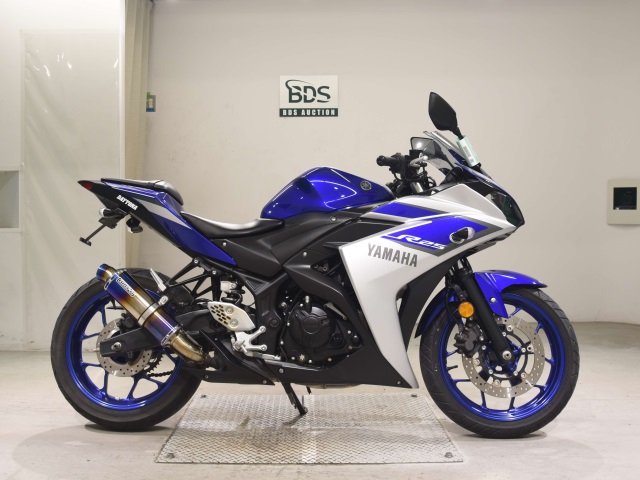Yamaha YZF-R25 2015