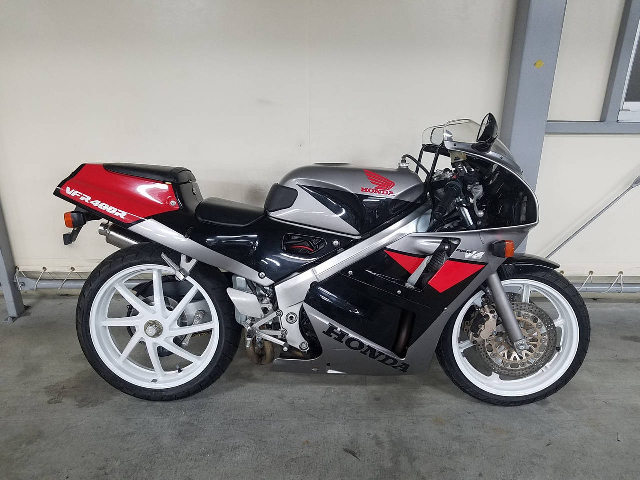 Honda VFR400R 1990
