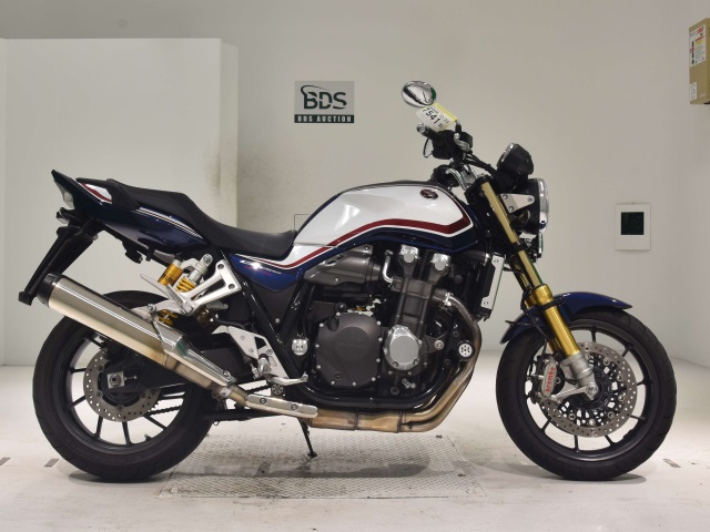 Honda CB1300SF 2021