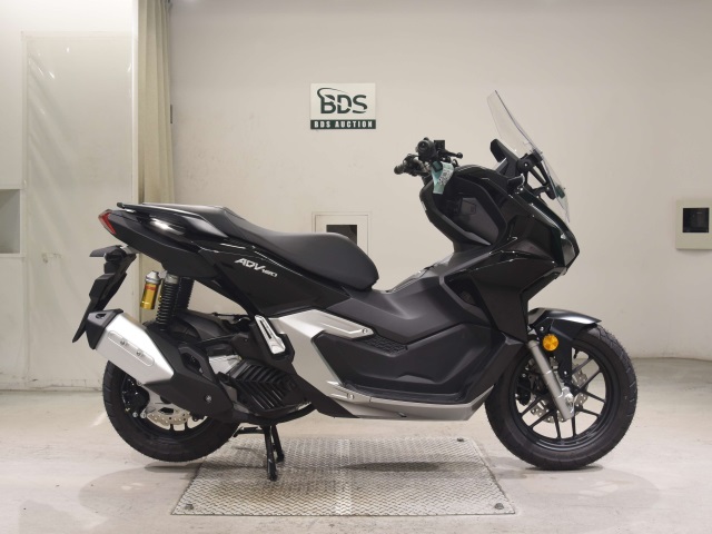 Honda ADV 160 2025