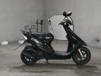 Honda DIO ZX 2000