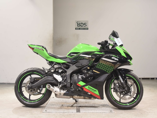 Kawasaki NINJA ZX-25R 2021
