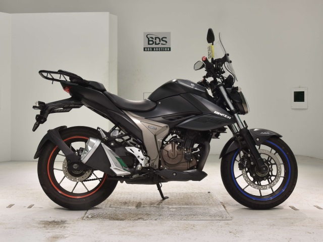 Suzuki GIXXER250