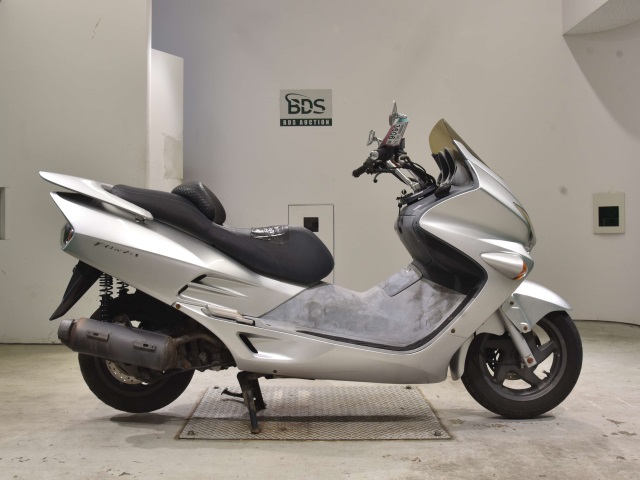 Honda FORZA 2000
